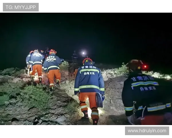 重庆城市马拉松评析：极限运动队的意识与表现探讨